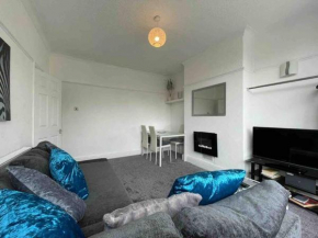 2 bed sleeps 6 Beach retreat St Annes on sea